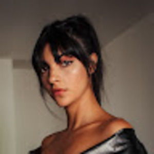 Meet your Posher, Lais